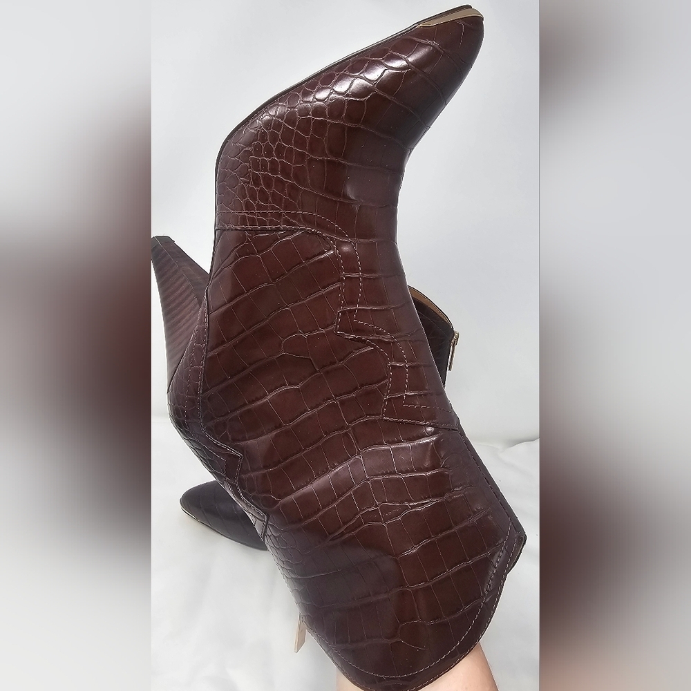 Nanette Lepore Women's Sage Faux Leather Brown Croc Cowboy Boots Size 9.5M - Picture 6 of 14